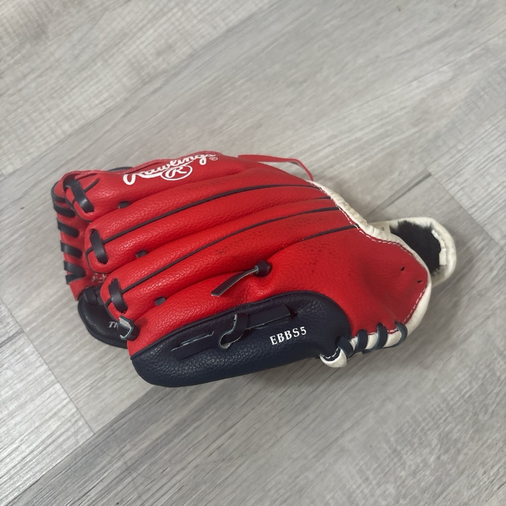 Rawlings Red and Black Baseball Glove